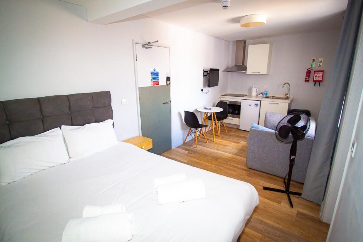 Oyo Studiotel Gy - Modern Hotel Apartments Great Yarmouth Luaran gambar